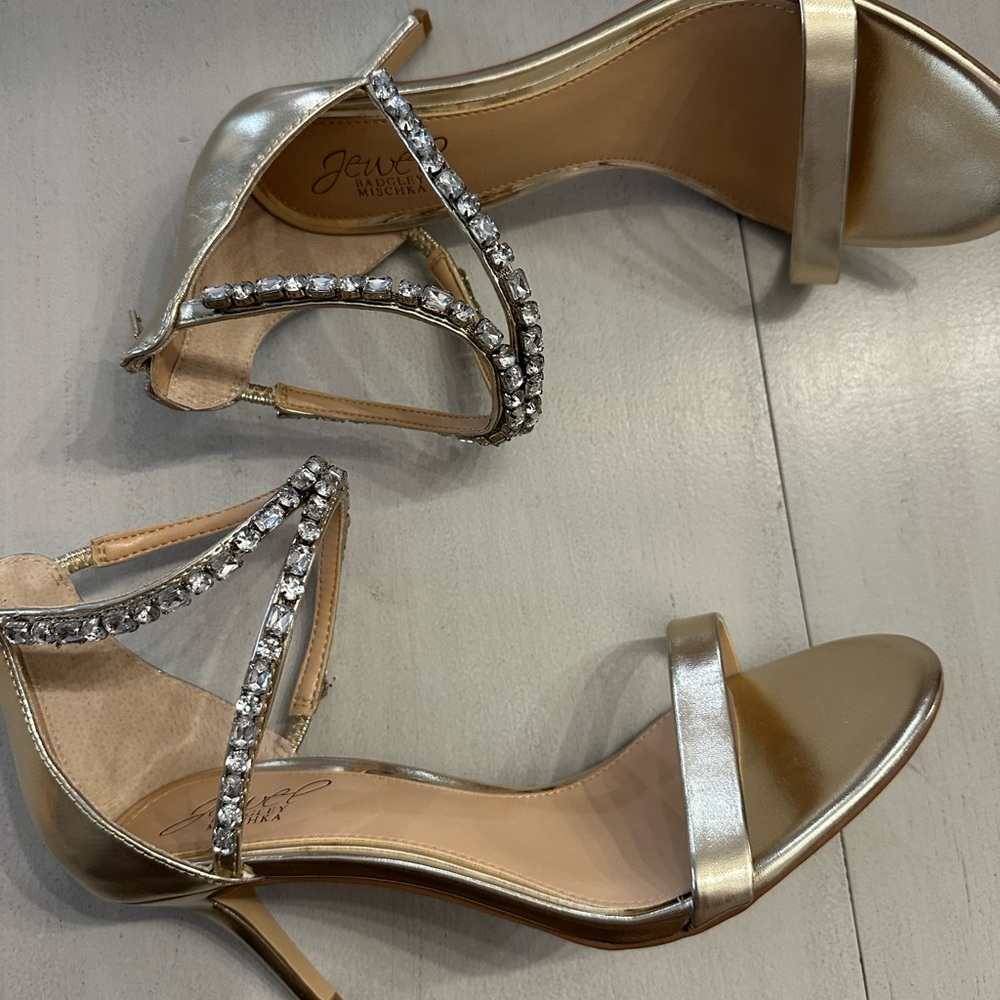 Jewel Badgley Mischka Celine Womens Gold Metal Open Toe Strappy Heels Sz 9.5 NIB - Picture 8 of 15